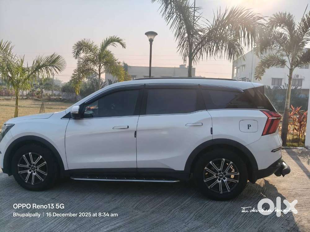 Mahindra Xuv700 2023 Petrol Well Maintained