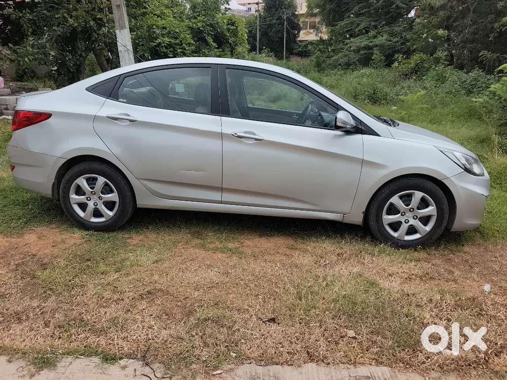 Hyundai Verna 1.6 S 2012