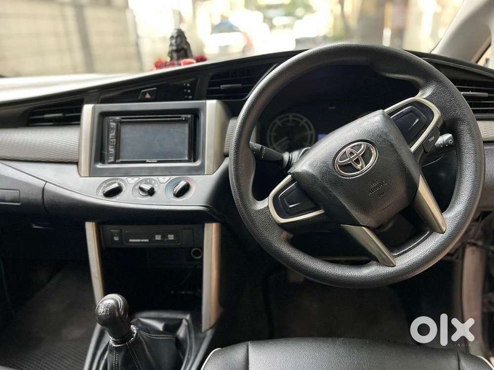 Toyota Innova Crysta 2.4 Gx Mt, 2016, Diesel