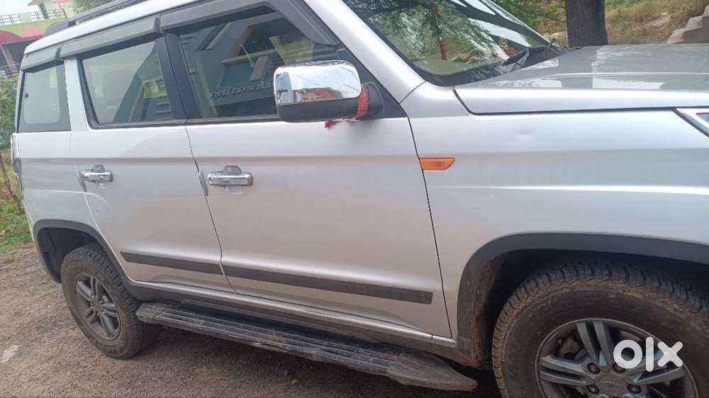 One Hand Car Fist Owner