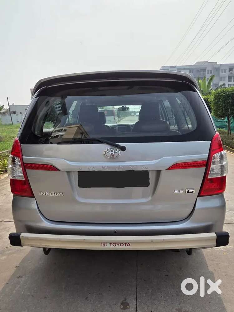 Toyota Innova 2016 Diesel Well Maintained = Showroom Track