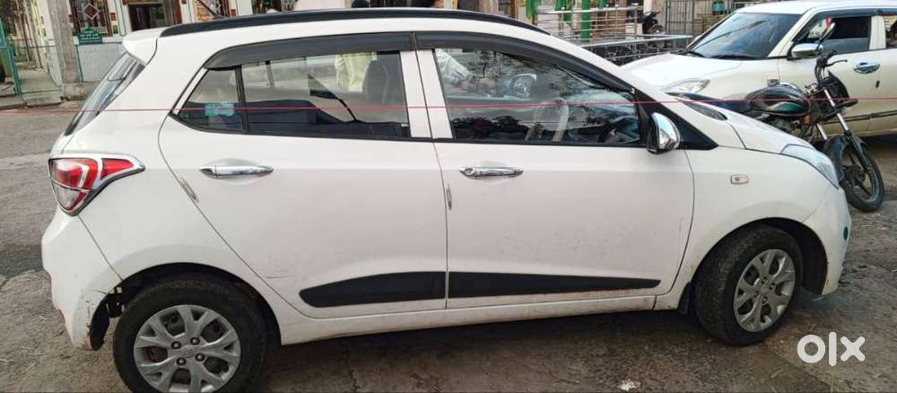 Hyundai Grand I10 2015 Petrol Well Maintained