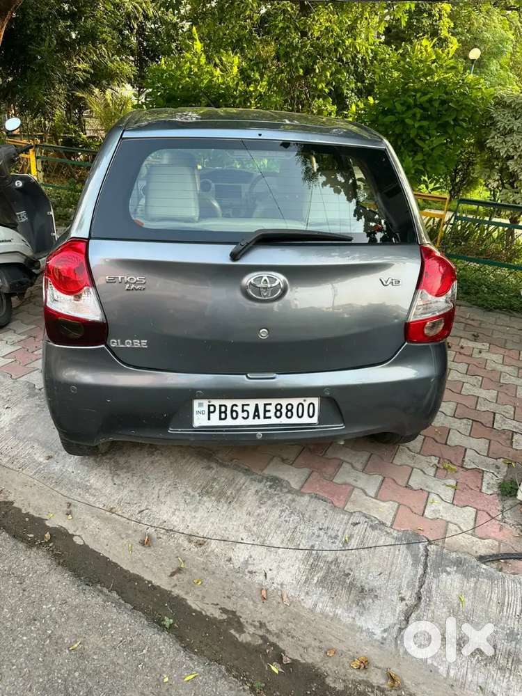 Toyota Etios Liva 2015