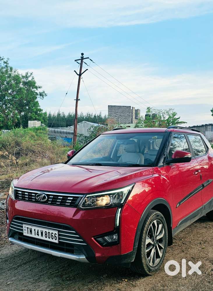 Mahindra Xuv300 W8 Option Dual Tone, 2020, Petrol