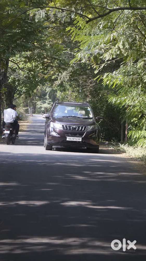 Mahindra Xuv500 2016 Diesel 98000 Km Driven
