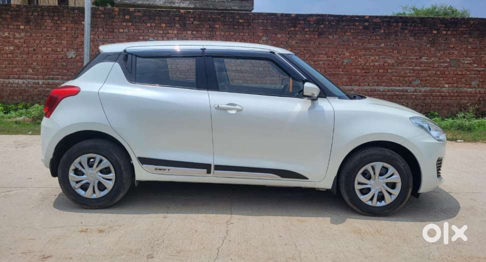 Maruti Suzuki Swift 1.2 Vxi (o), 2023, Petrol