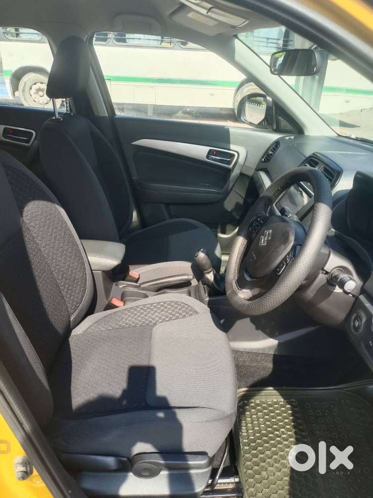Maruti Suzuki Brezza Zdi+ Dual Tone, 2017, Diesel