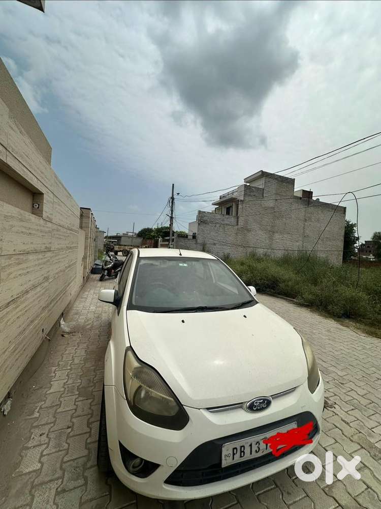 Ford Figo Diesel Titanium 2011