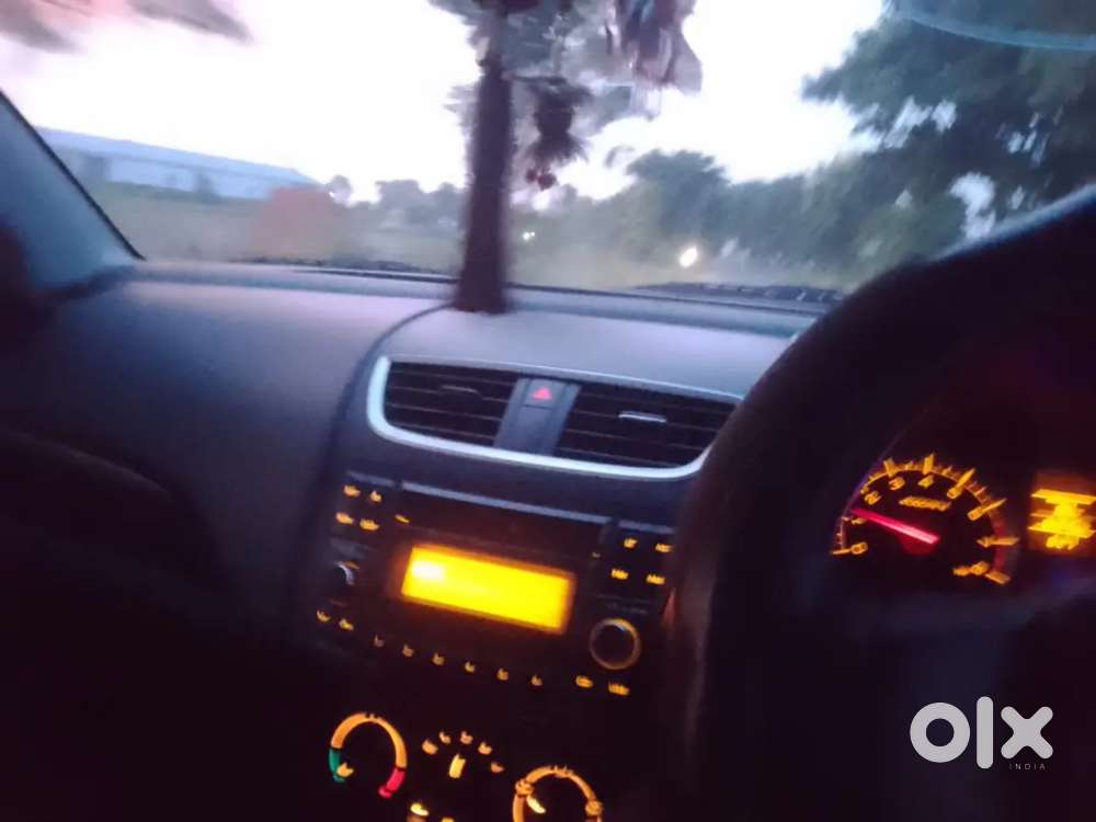 Maruti Suzuki Swift Vxi 2016