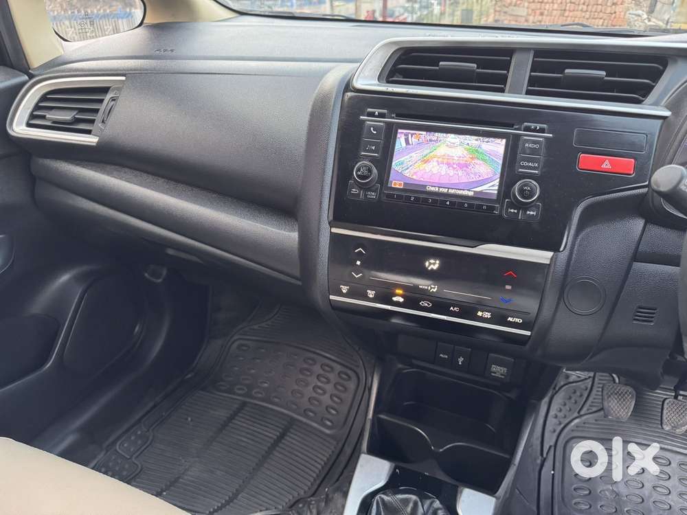 Honda Jazz 1.2 V I Vtec Privilege, 2016, Petrol