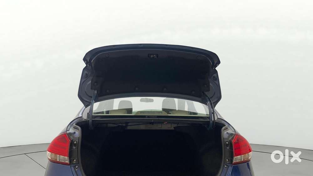 Maruti Suzuki Ciaz 1.5 Alpha Shvs Petrol, 2019, Petrol