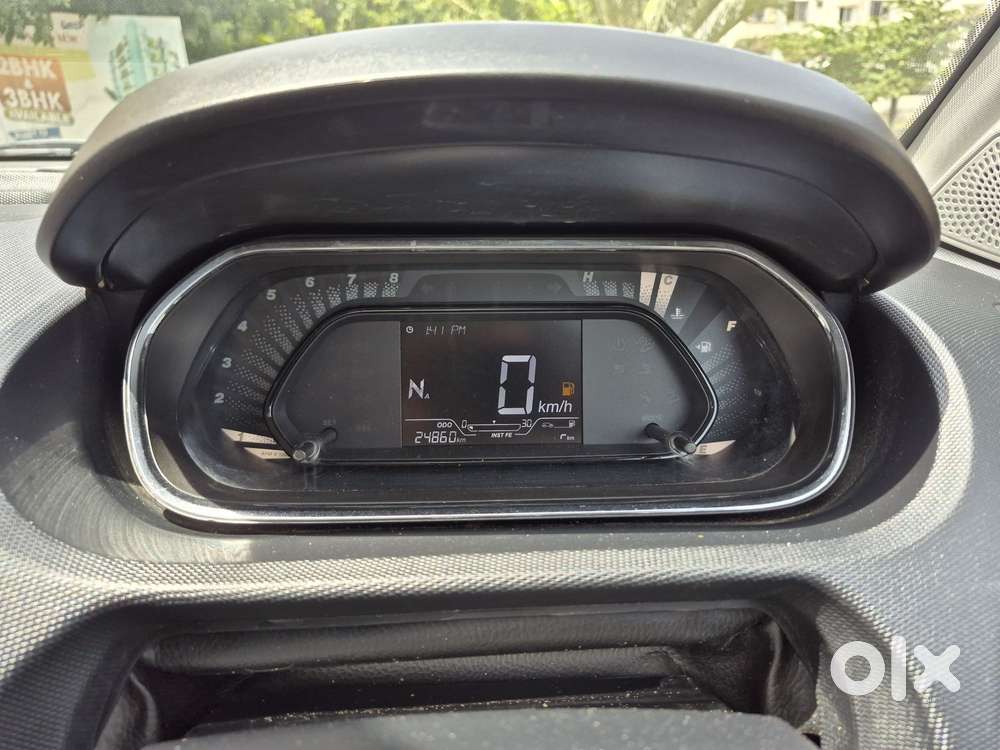 Tata Tiago 1.2 Revotron Xta, 2022, Petrol