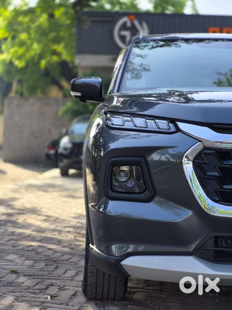 Maruti Suzuki Grand Vitara 1.5 Alpha Smart Hybrid At, 2022, Petrol