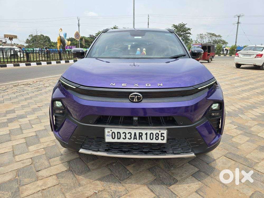 Tata Nexon Fearless Plus Purple 1.5 Revotorq Diesel 6amt Dual Tone, ..