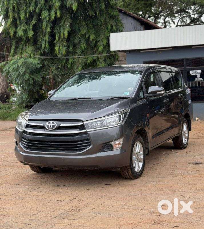 Toyota Innova Crysta 2.4 G Mt, 2017, Diesel
