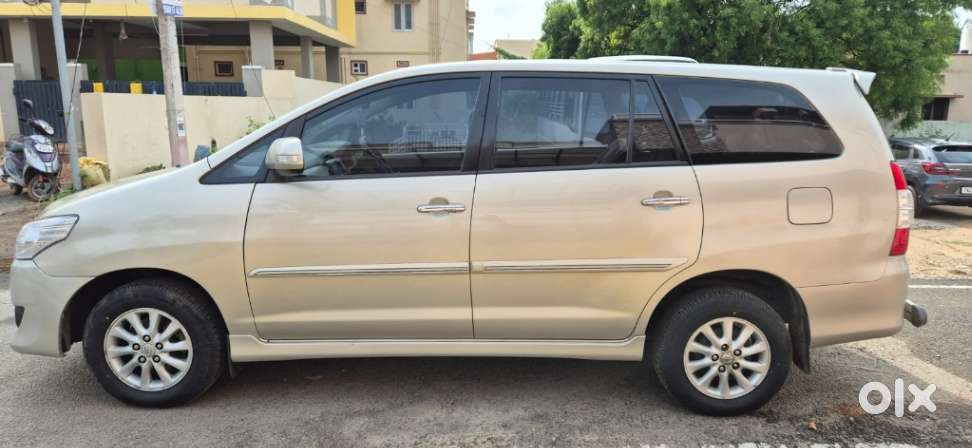 Toyota Innova 2.5 V 7 Str, 2013, Diesel