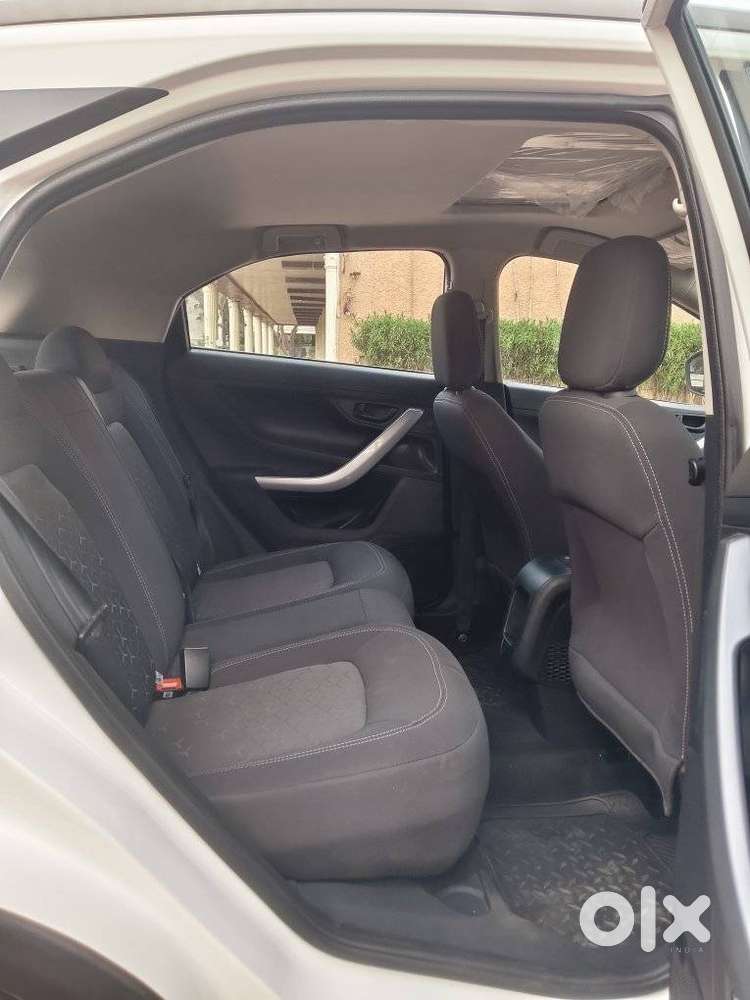 Tata Nexon 1.5 Revotorq Xma Amt, 2022, Petrol