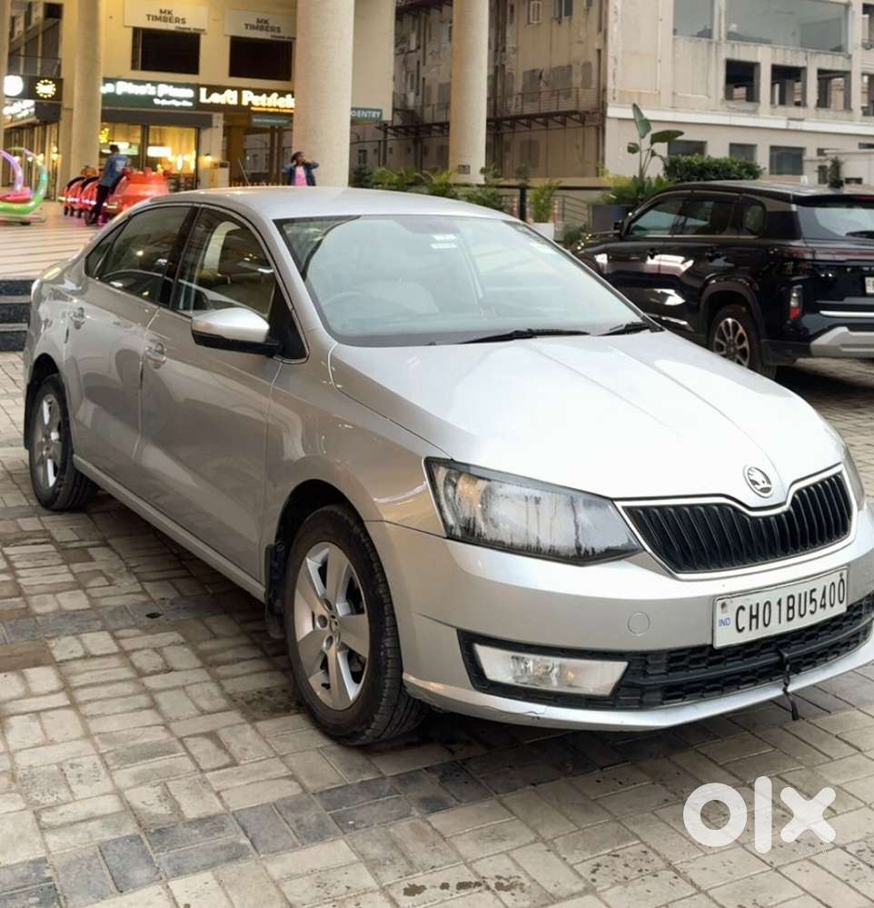 Skoda Rapid Petrol 2018