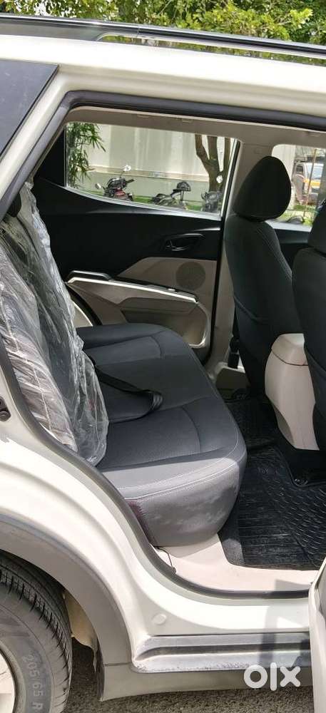 Mahindra Xuv300 W6, 2019, Petrol