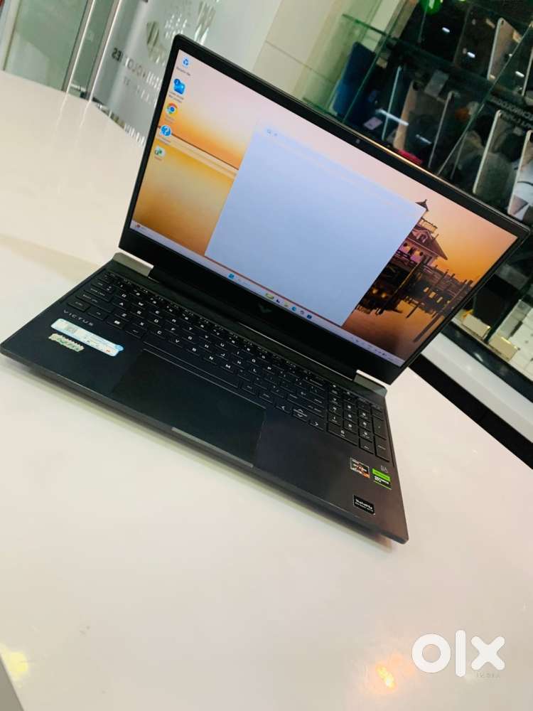 Gaming Laptop HP Victus RYZEN 7 5th Gen 32GB RAM 512GB RTX 3050 WRNTY