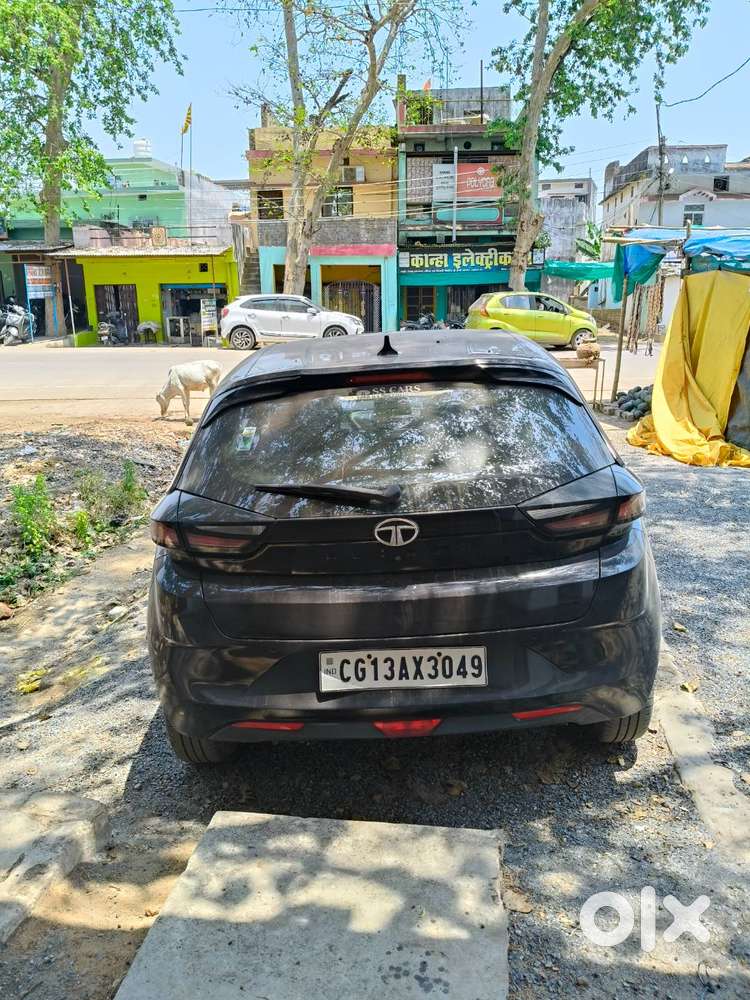 Tata Altroz 2023 Petrol Well Maintained