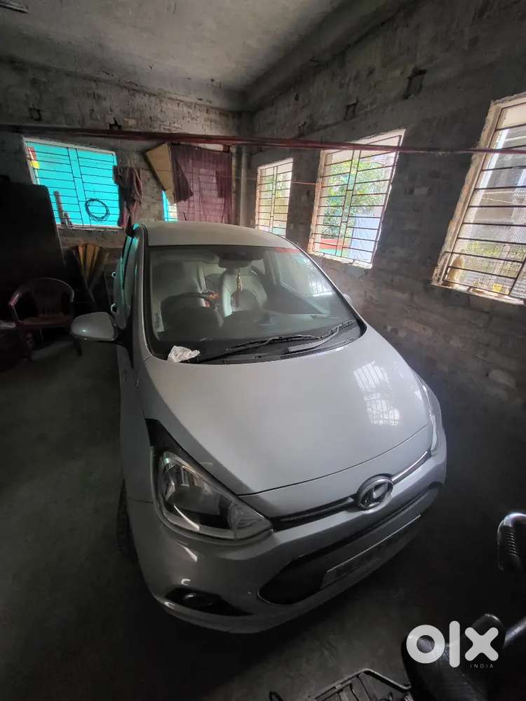 Hyundai Xcent 2016 Base Model