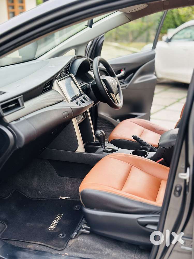 Toyota Innova Crysta 2.8 Gx At 8s, 2017, Diesel