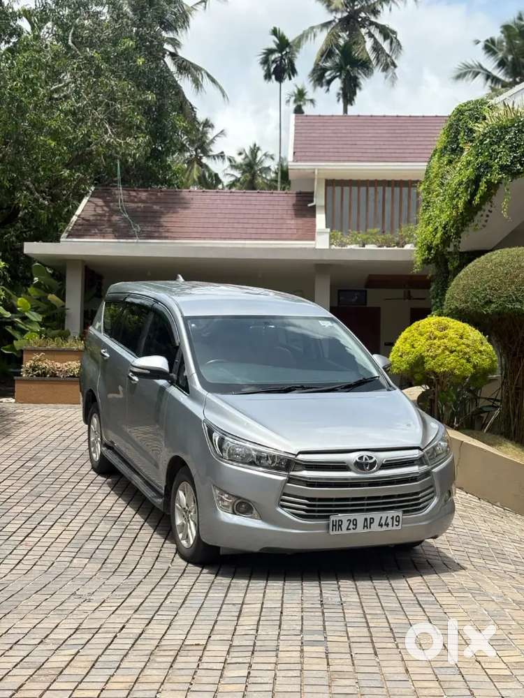 Innova Crysta 2.8g Automatic