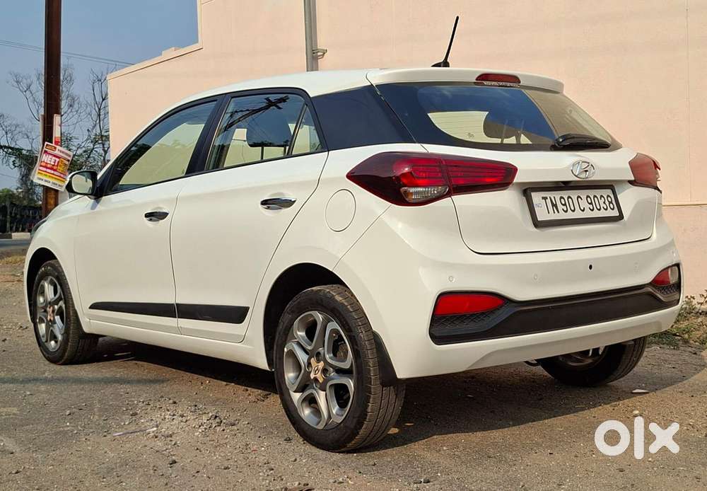 Hyundai I20 Asta (o) 1.2 Mt, 2018, Petrol