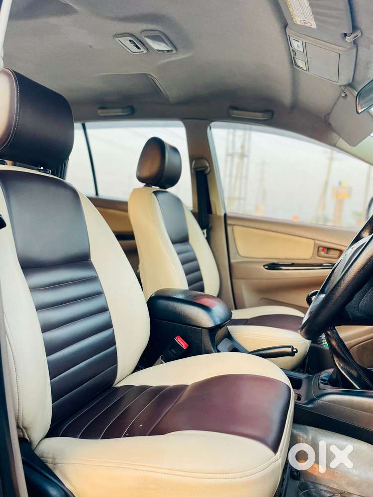 Toyota Innova 2.5 G (diesel) 8 Seater, 2016, Diesel