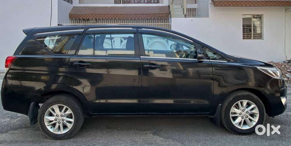 Toyota Innova Crysta [2020-ongoing] 2.4 Gx 8 Str, 2024, Diesel