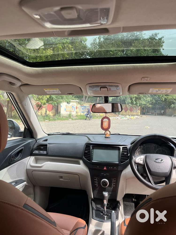 Mahindra Xuv300 1.2 W6 Amt Petrol, 2022, Petrol