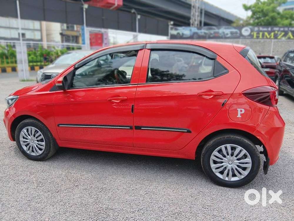 Tata Tiago 1.2 Revotron Xt (o), 2021, Petrol