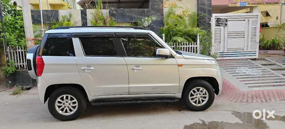 Mahindra Tuv 300 T8