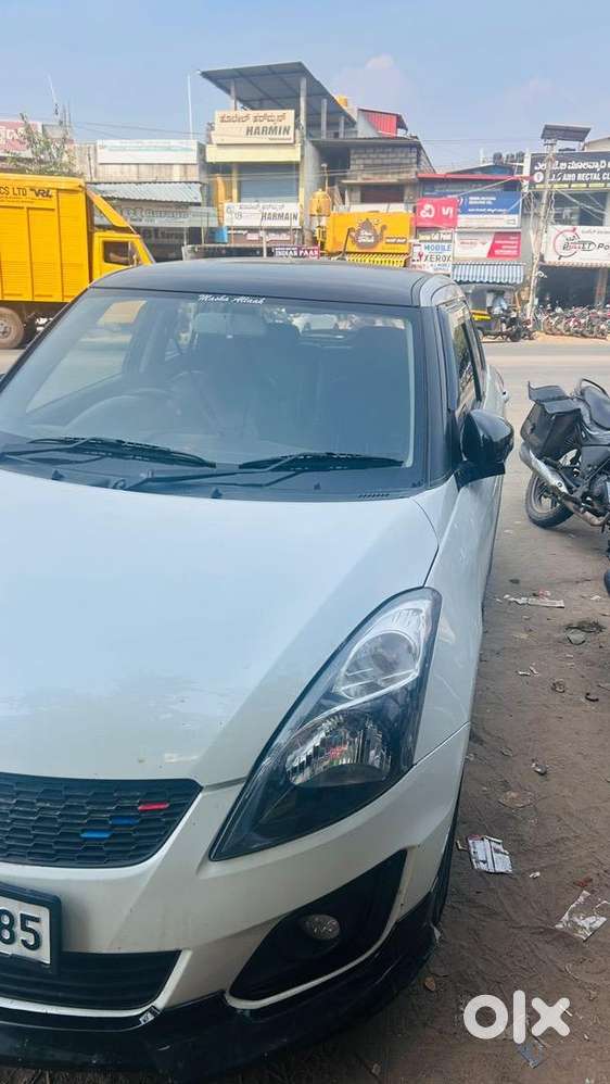 Maruti Suzuki Swift Zxi 2017 Petrol Well Maintained
