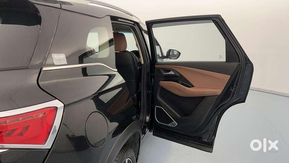 Mg Hector Plus Sharp Pro 1.5 Turbo Petrol Mt 6 Str, 2024, Petrol