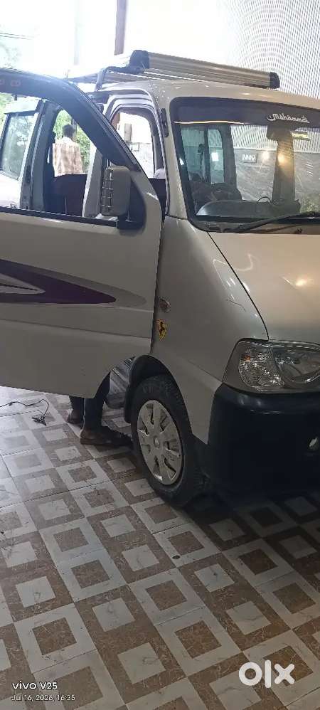 Maruti Suzuki Eeco Ac Cng 2011 Third Owner