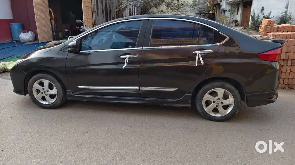 Honda City 2014 Diesel Good Condition With Sunroof