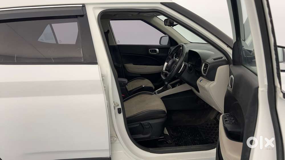 Hyundai Venue 1.0 Sx (o) Turbo Dct, 2023, Petrol