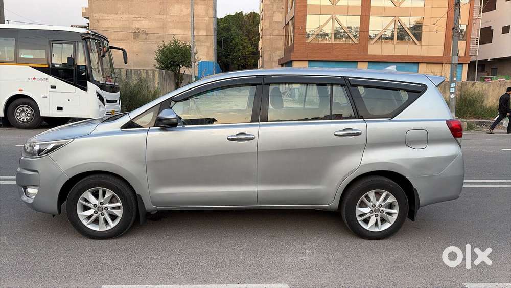 Toyota Innova Crysta 2.8 Gx At 7 Str, 2017, Diesel