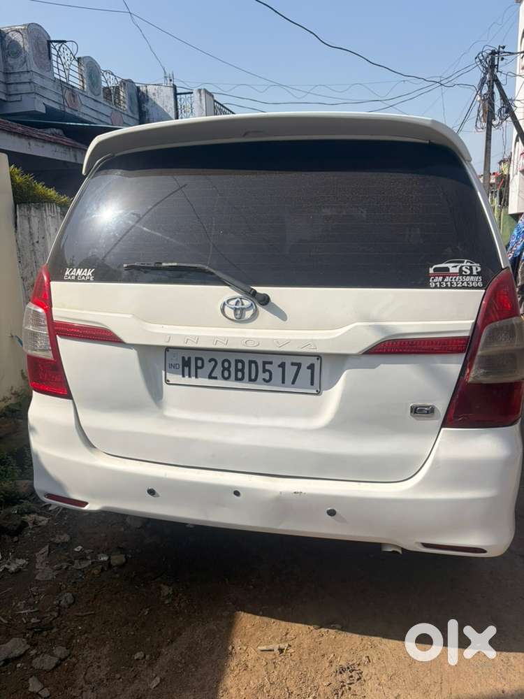 Toyota Innova Diesel 2.5 2015