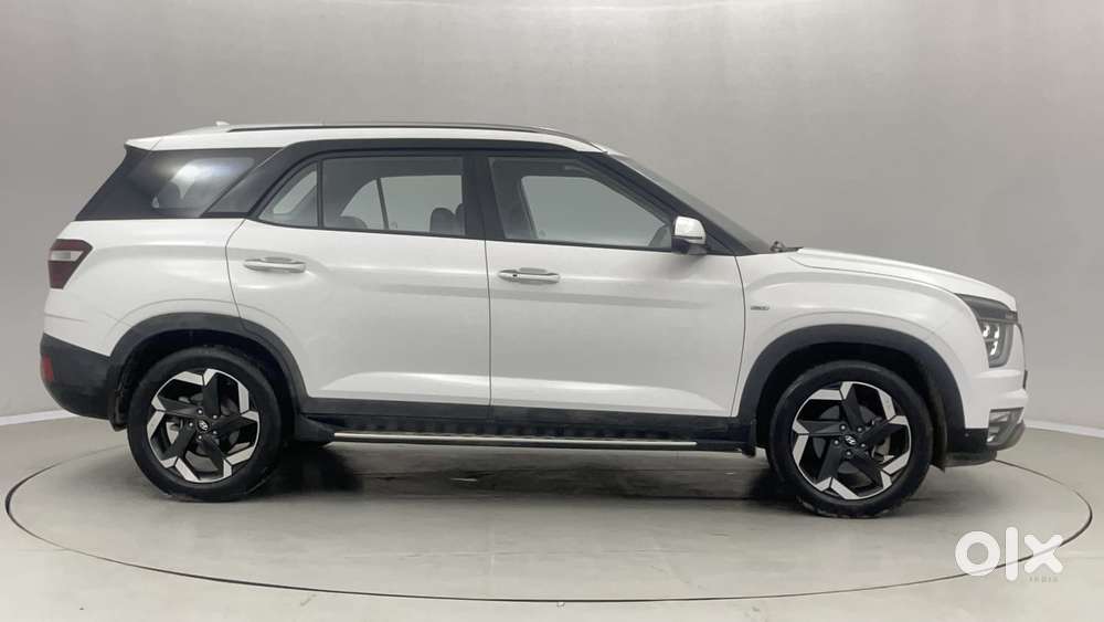 Hyundai Alcazar 1.5 Tdct Signature (o) 7s Petrol, 2023, Petrol