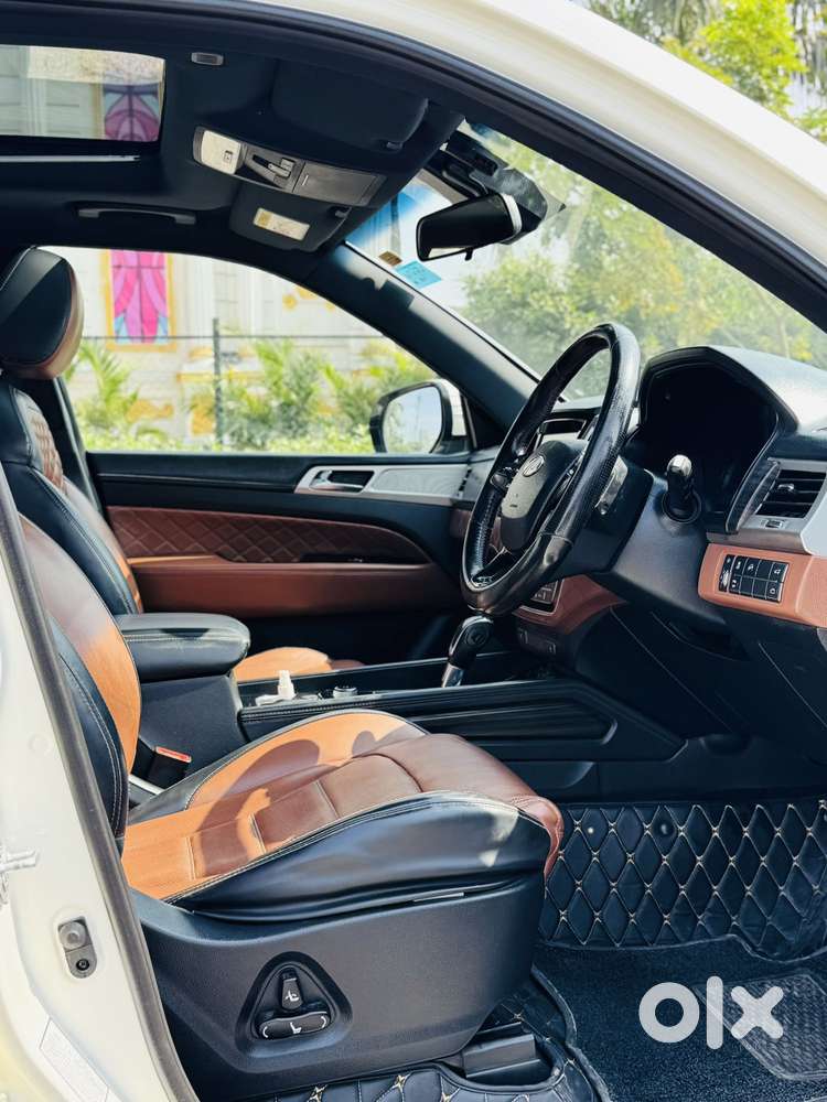 Mahindra Alturas G4 4x4 At, 2020, Diesel