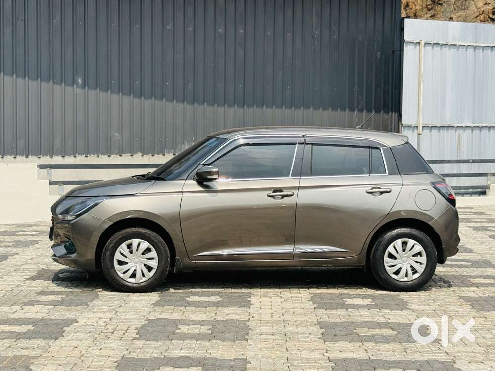 Maruti Suzuki Swift 1.2 Vxi (o), 2024, Petrol