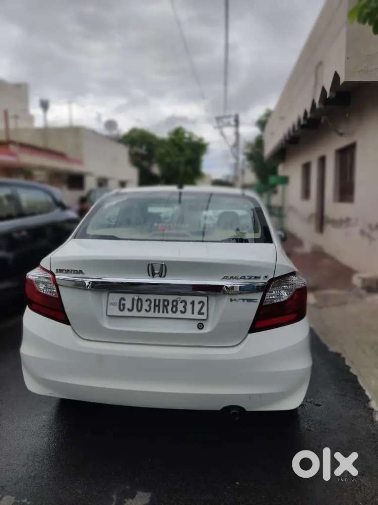 Honda Amaze 2016 Petrol Well Maintained