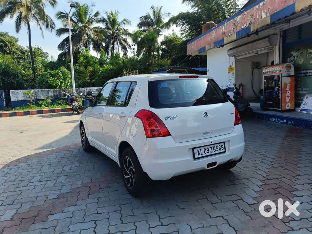 Maruti Suzuki Swift Vxi 1.2 Abs Bs-iv, 2010, Petrol
