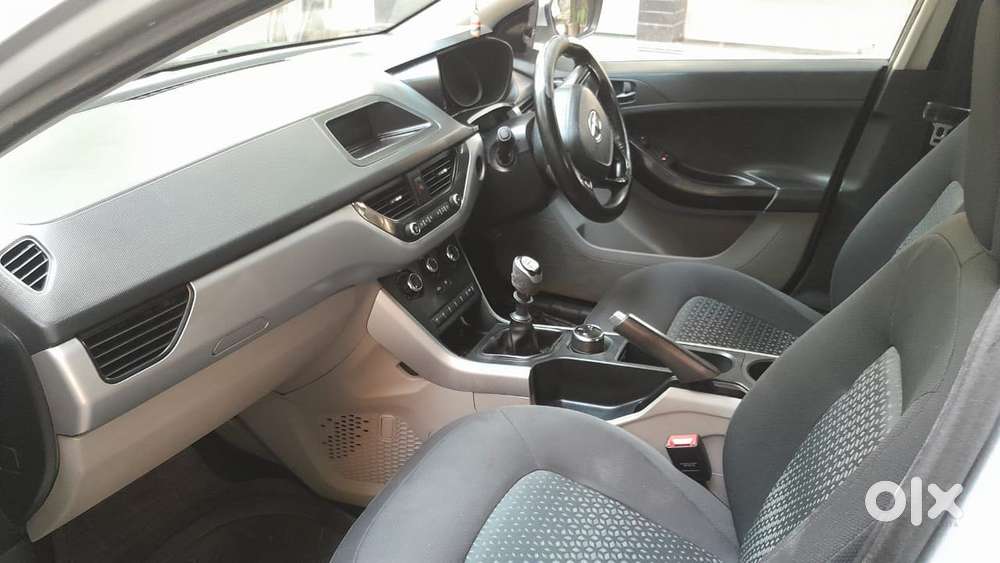 Tata Nexon 1.2 Revotron Xm (s), 2019, Cng & Hybrids
