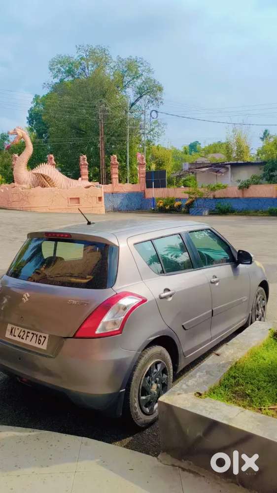 Maruti Suzuki Swift 2012 Petrol 182380 Km Driven