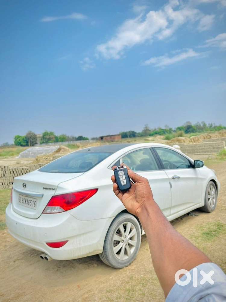 Hyundai Verna 2011