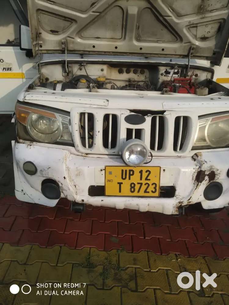 Mahindra Bolero Pickup On Time Service Tyre 70% And No Problem Ok